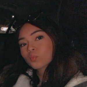 Meet your Posher, Iris